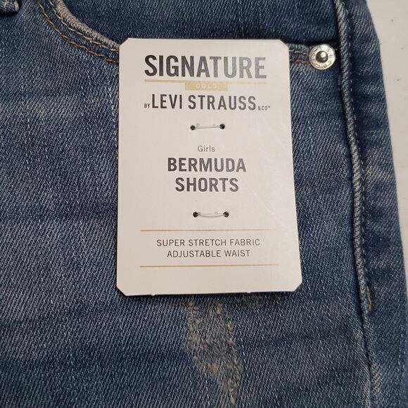 NWT Girls Signature Levi's GOLD Cuffed Bermuda Shorts Sz 6X - Picture 4 of 8